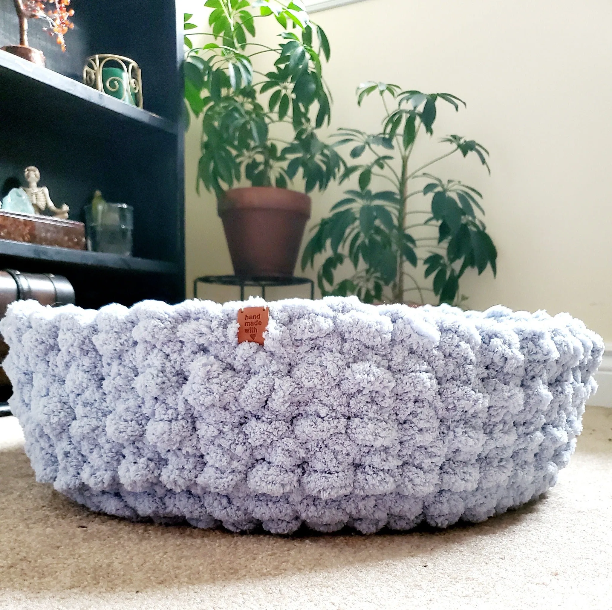 18" Chenille Pet Bed