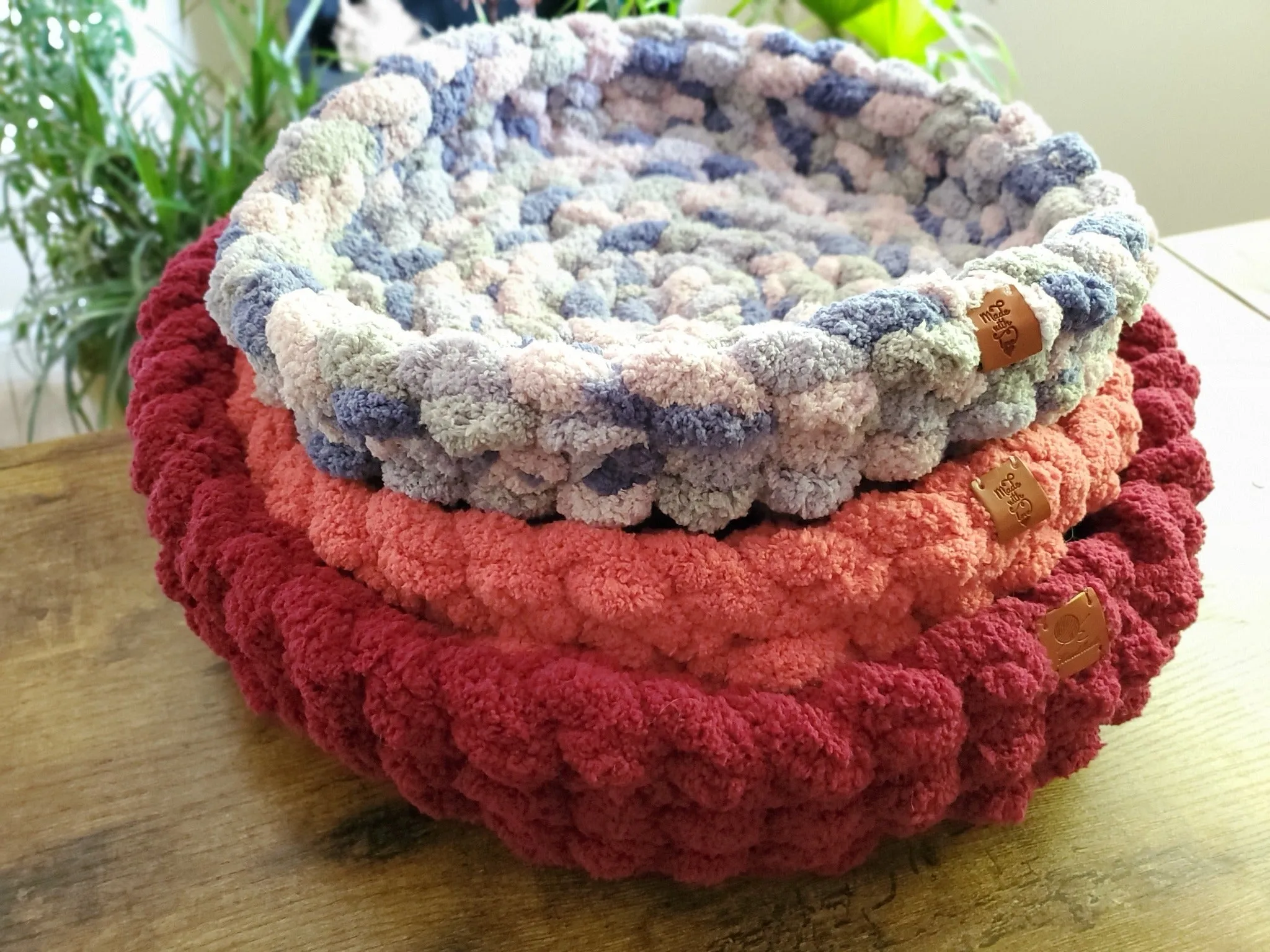 18" Chenille Pet Bed