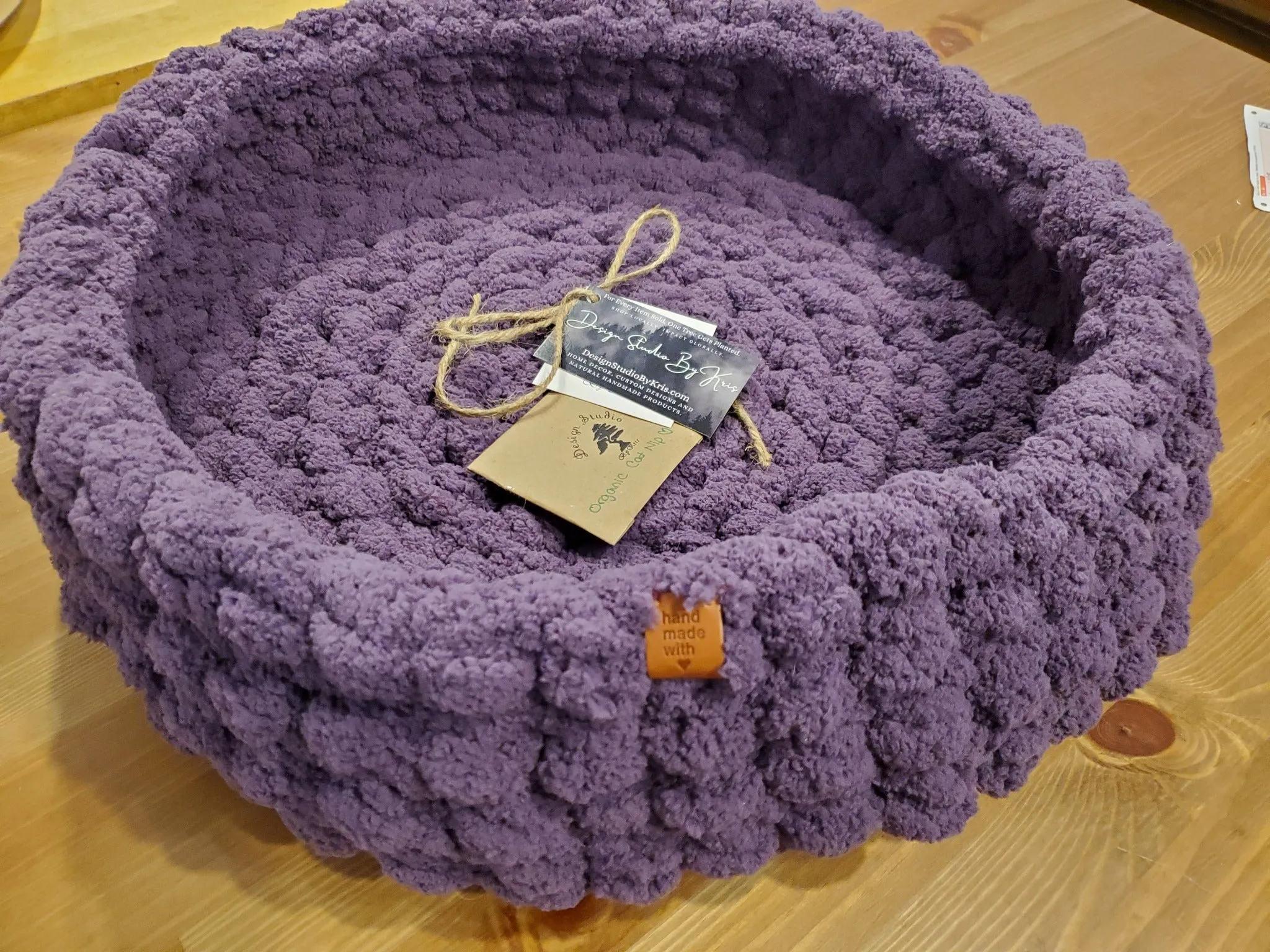 18" Chenille Pet Bed