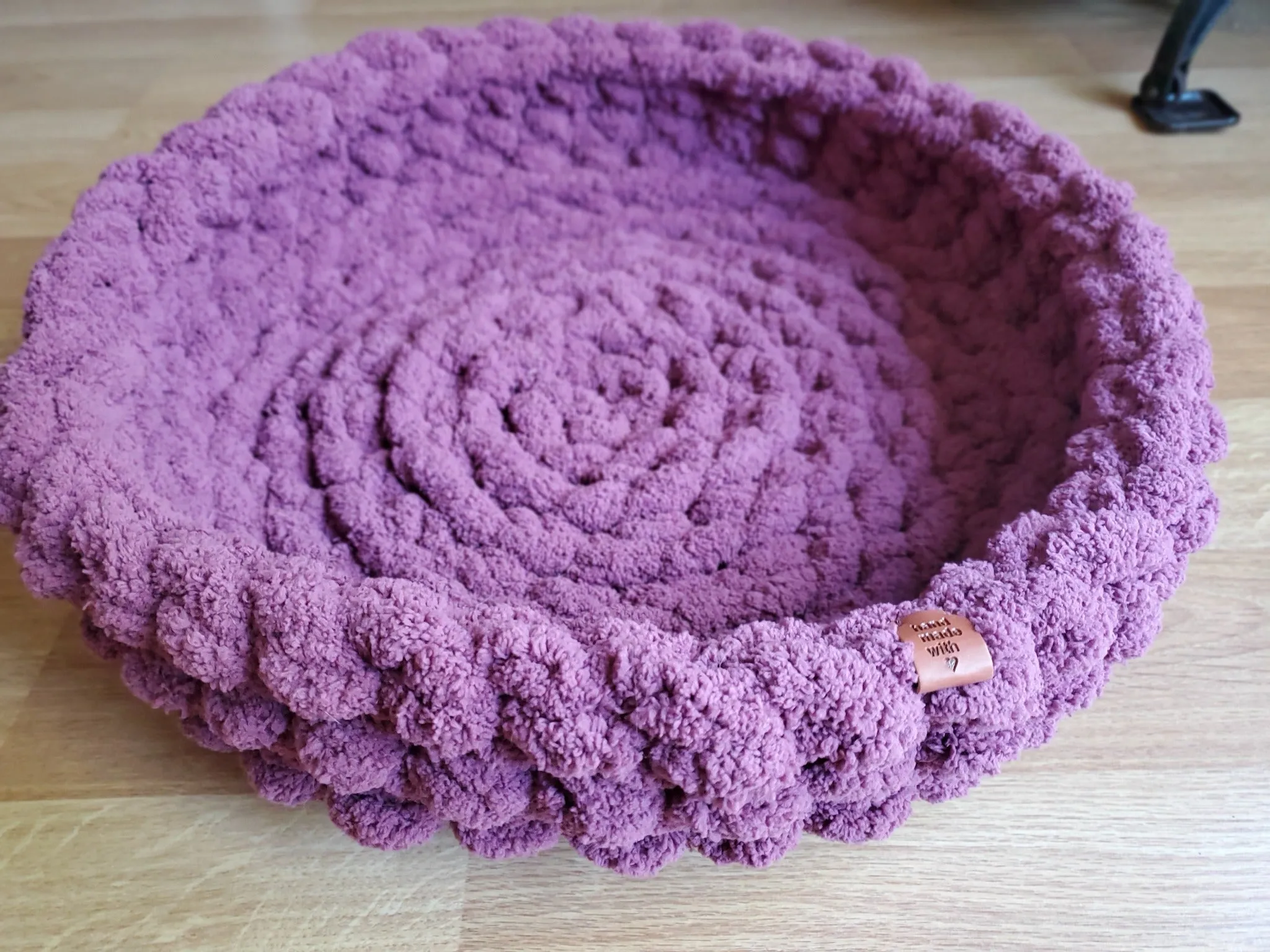 18" Chenille Pet Bed