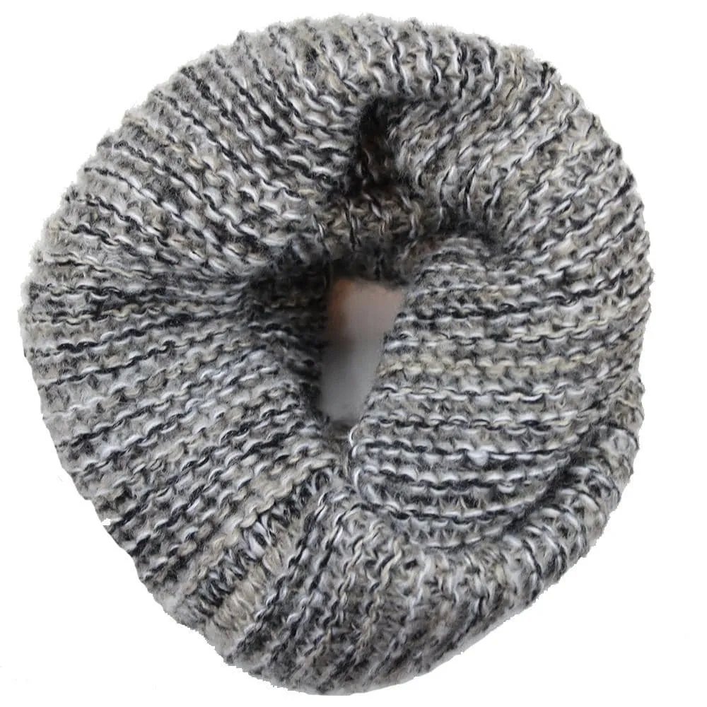 Chunky Knit Infinity Muffler - Black