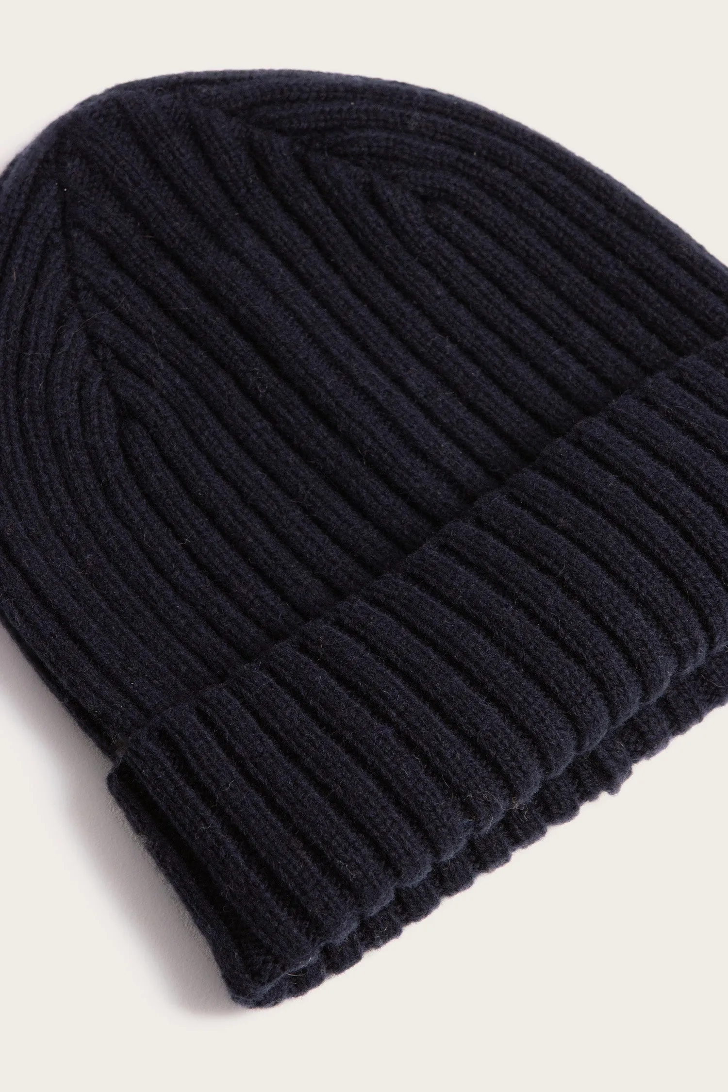 Chunky Ribbed Beanie / Dark Navy