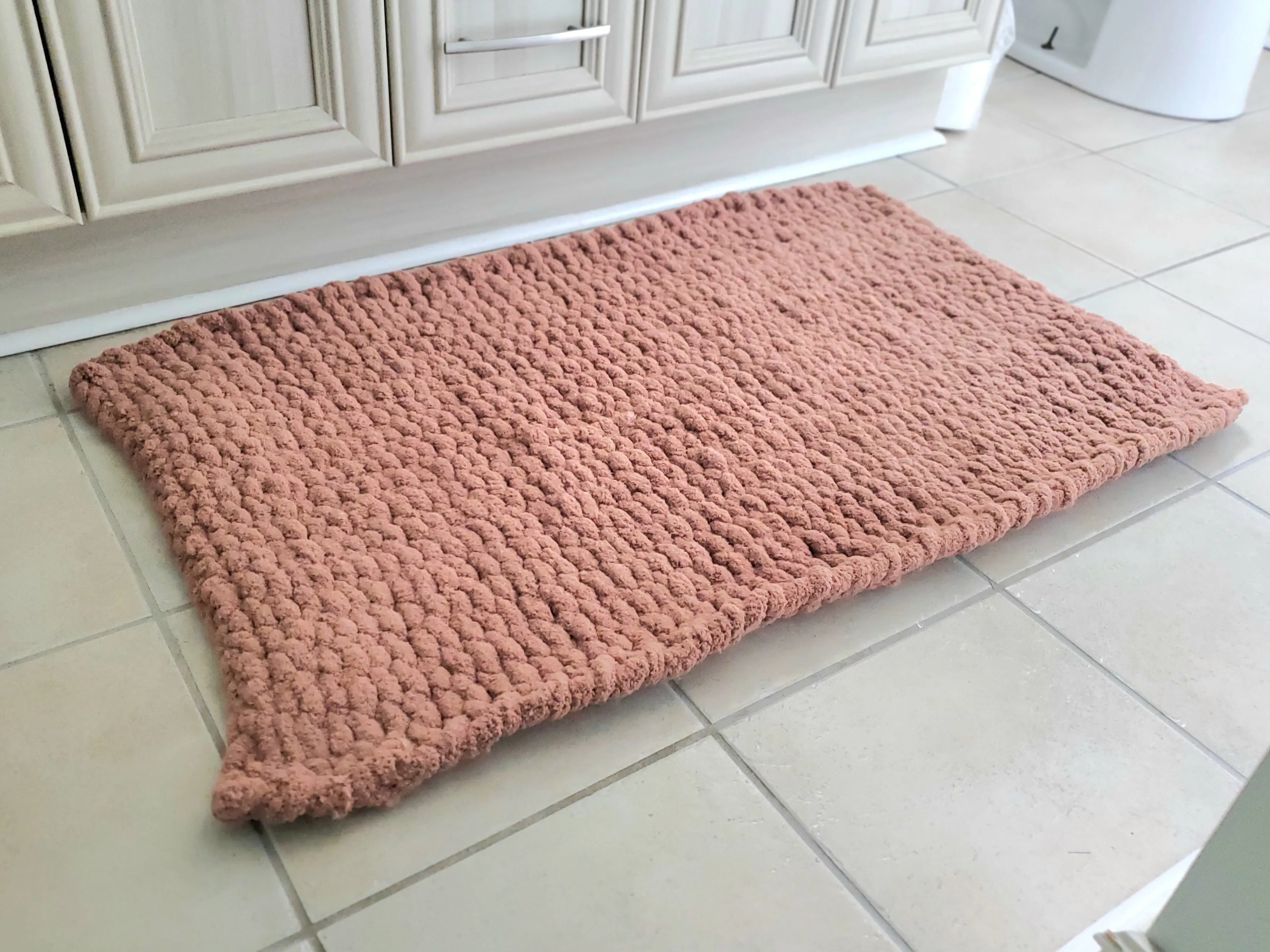 Luxurious Plush Chenille Wool Bathroom Mat - Soft and Cozy, Perfect for Your Home!