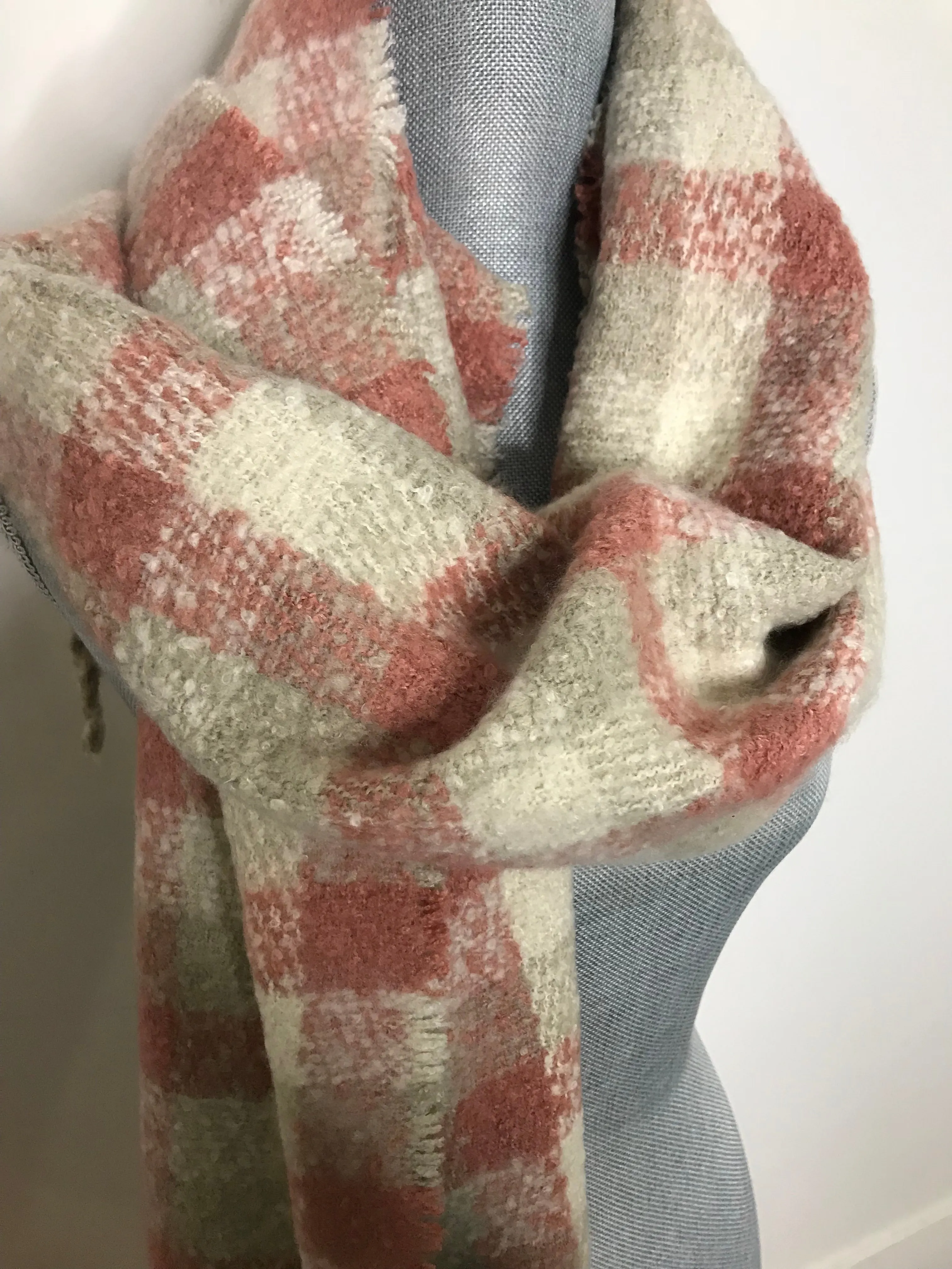 Plaid Chunky Scarf