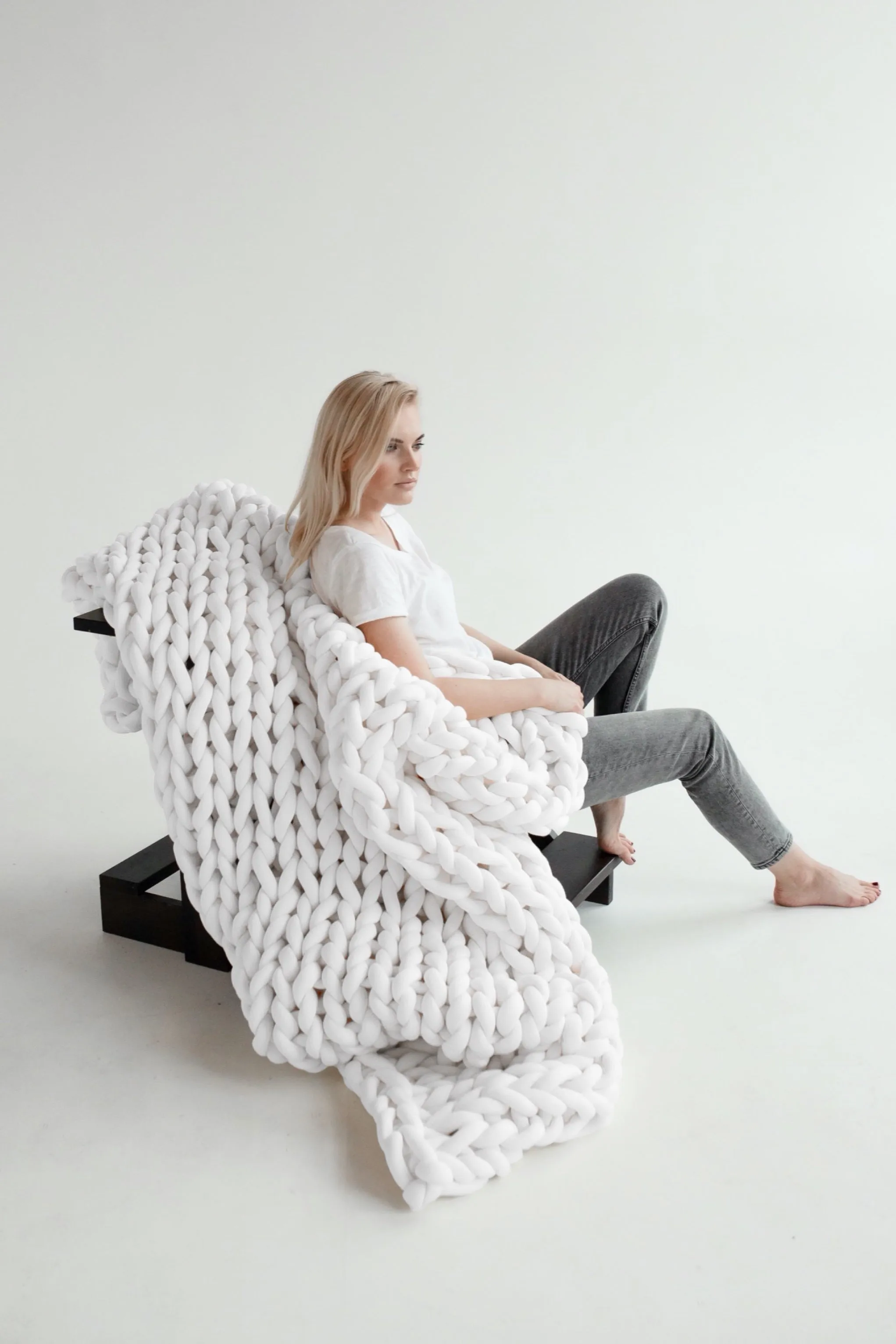 Tube yarn blanket, Small throw blanket 35”x50” (90x130 cm)