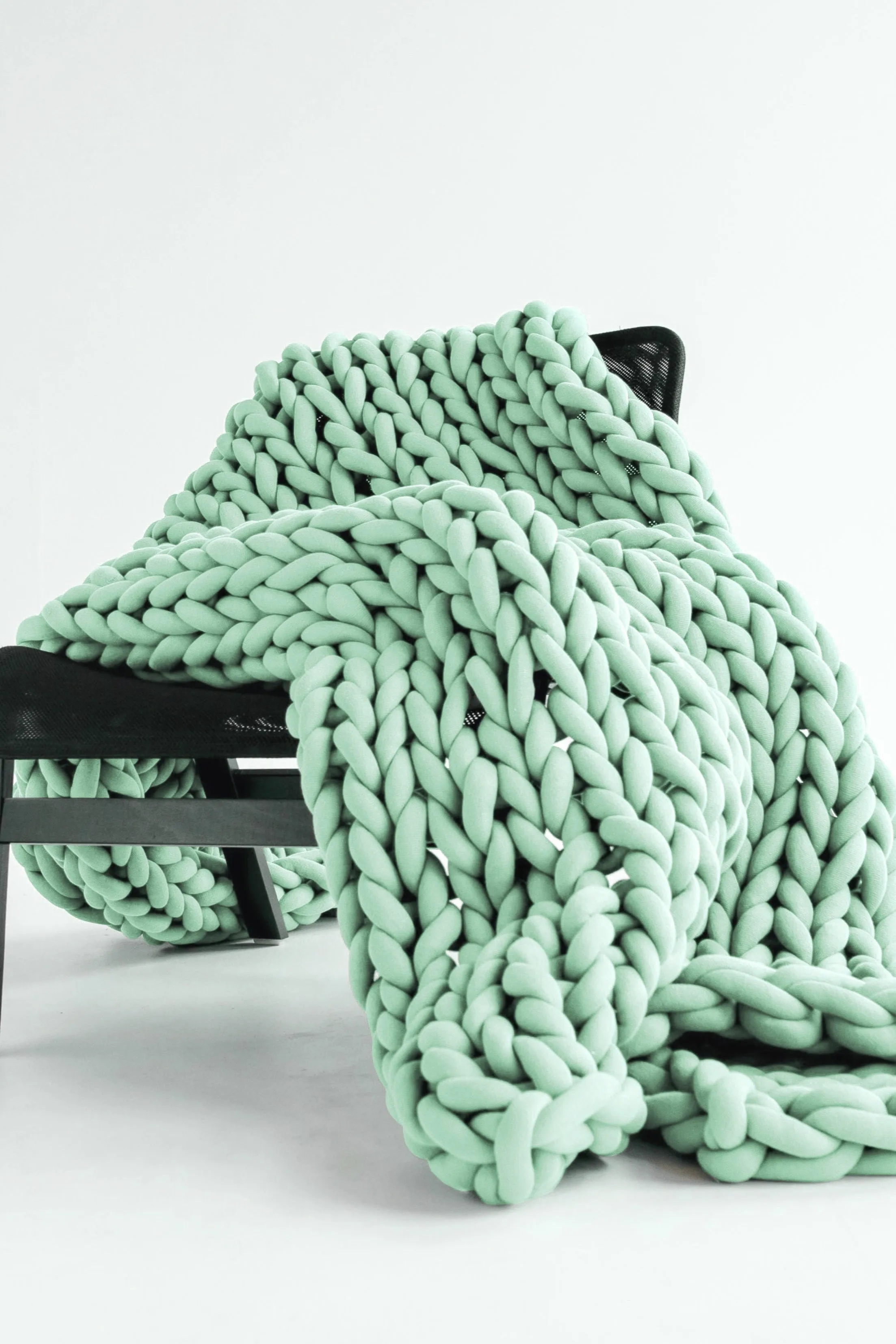 Tube yarn blanket, Small throw blanket 35”x50” (90x130 cm)